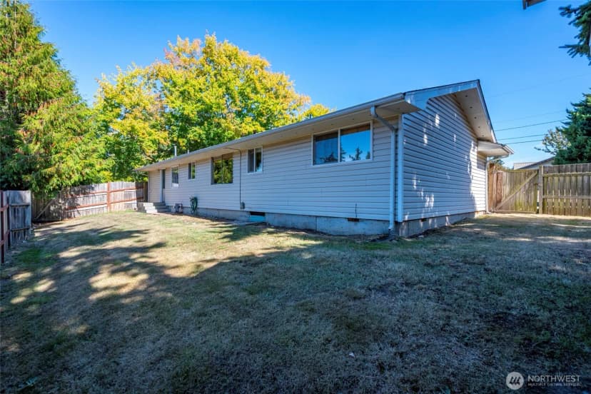 Property photo for 381 Ne Queets Street, Oak Harbor photo 32