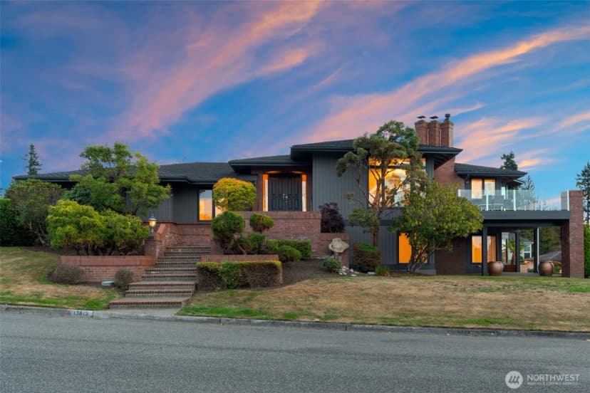 Property photo for 13813 68th Avenue W, Edmonds photo 6