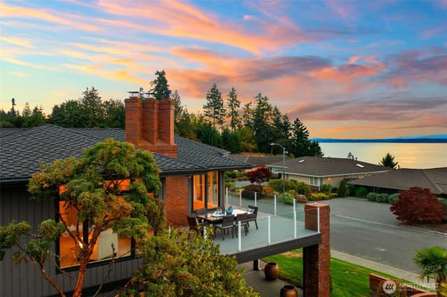 Property photo for 13813 68th Avenue W, Edmonds