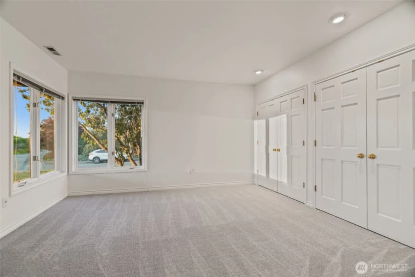 Property photo for 13813 68th Avenue W, Edmonds photo 30