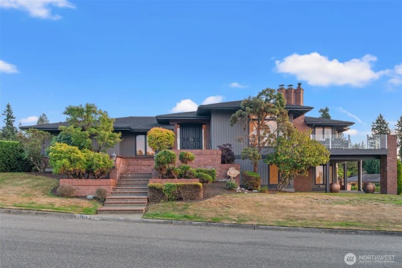 Property photo for 13813 68th Avenue W, Edmonds photo 36