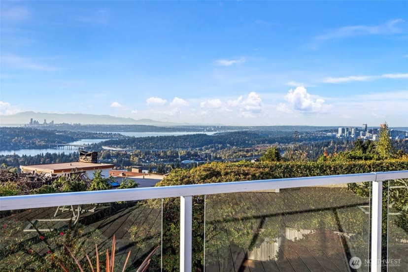Property photo for 4435 140th Avenue Se, Bellevue photo 15