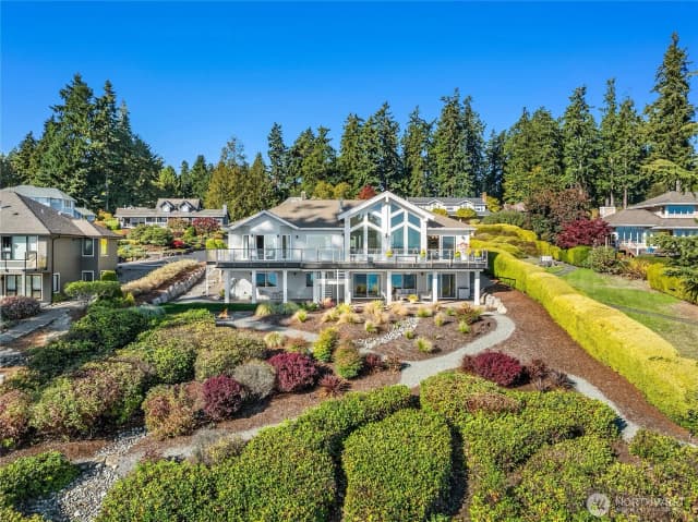 Property photo for 10052 Edgecombe Place Ne, Bainbridge Island