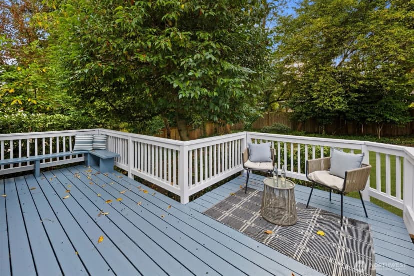 Property photo for 201 165th Avenue Ne, Bellevue photo 28