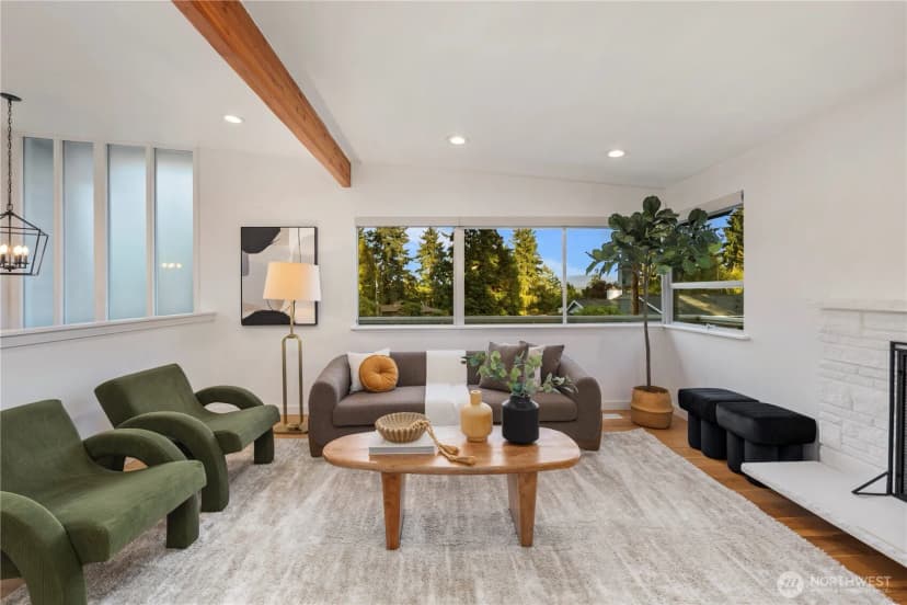 Property photo for 201 165th Avenue Ne, Bellevue photo 10