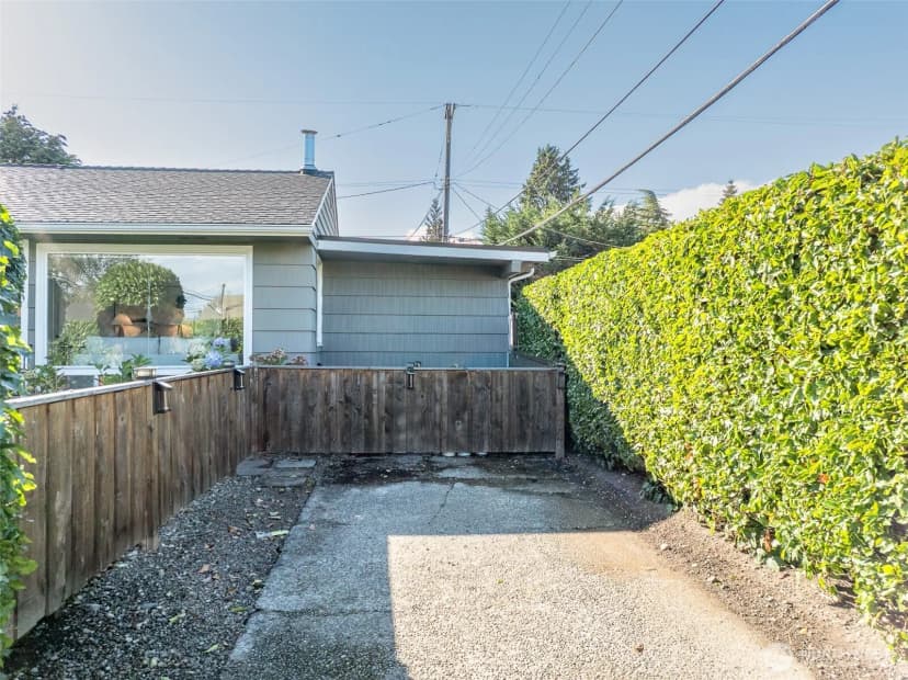 Property photo for 9303 32nd Avenue Sw, Seattle photo 6