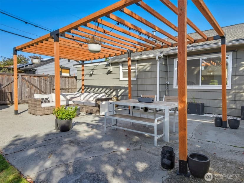 Property photo for 9303 32nd Avenue Sw, Seattle photo 29