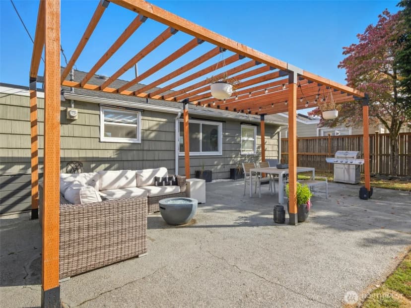 Property photo for 9303 32nd Avenue Sw, Seattle photo 28
