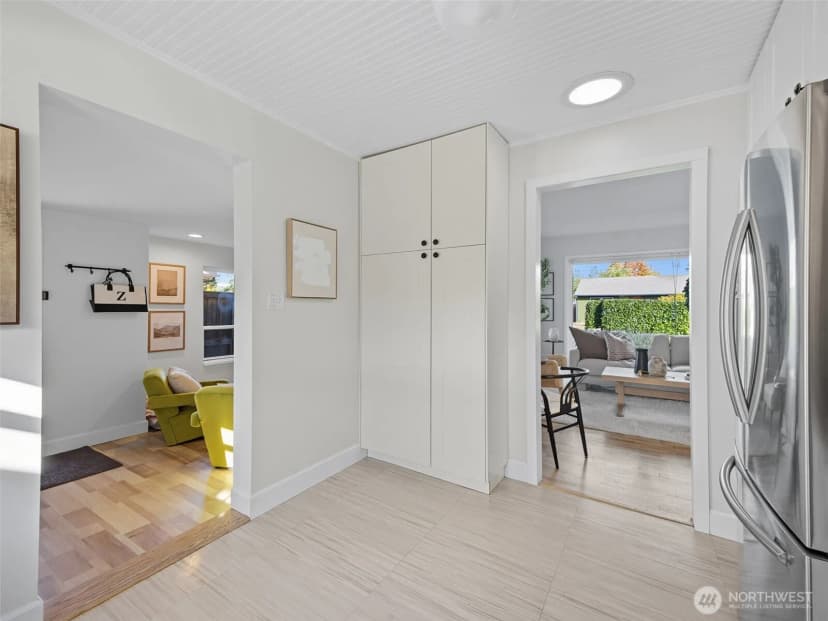 Property photo for 9303 32nd Avenue Sw, Seattle photo 15