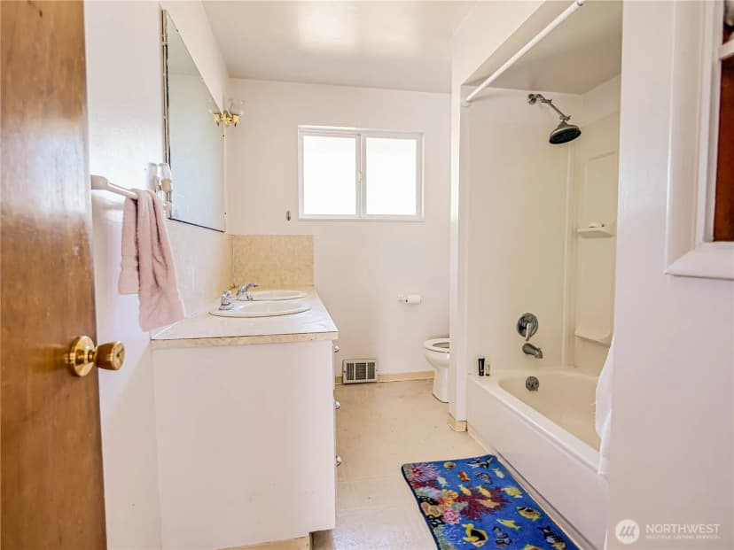 Property photo for 4803 84th Street Sw, Mukilteo photo 16
