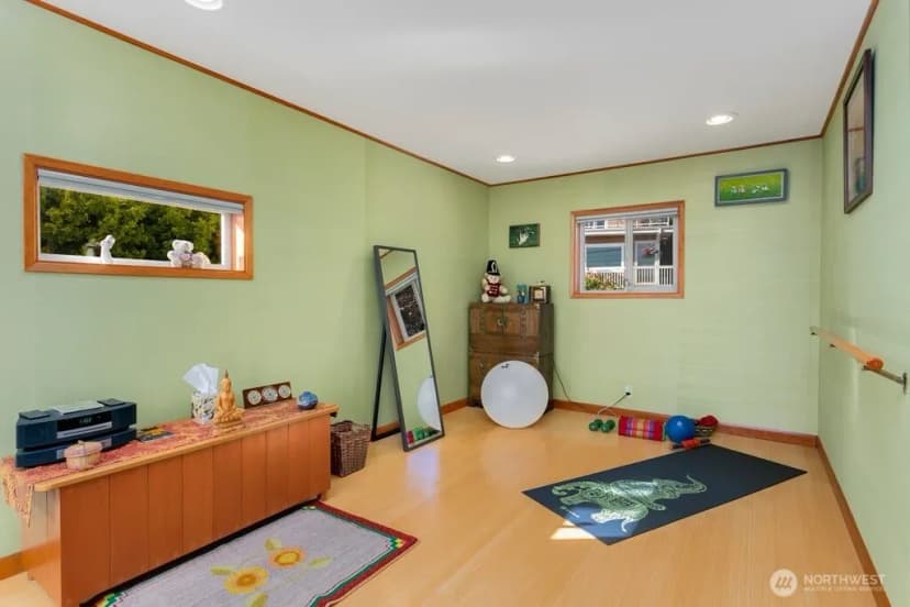 Property photo for 2821 Sw 172nd Place, Burien photo 17