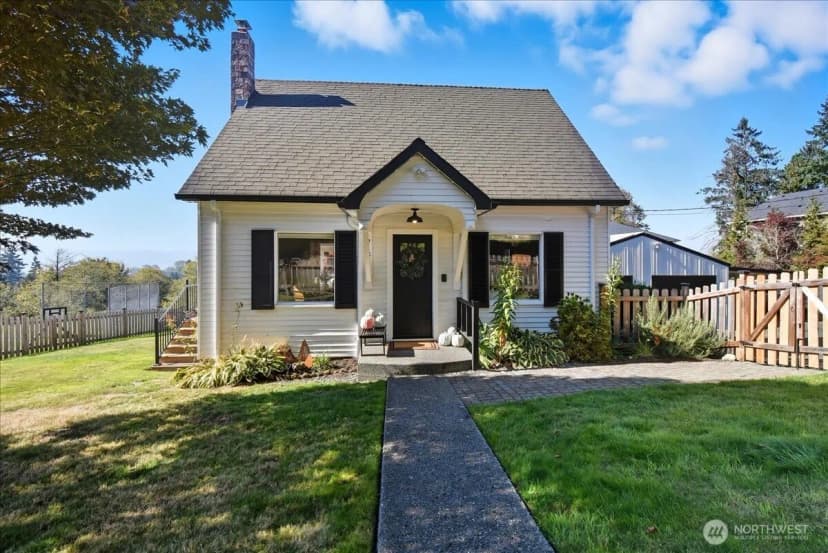 Property photo for 7130 Foster Slough Road, Snohomish