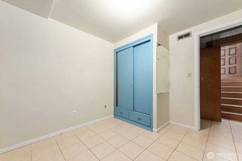 Property photo for 11608 8th Avenue S, Seattle photo 15