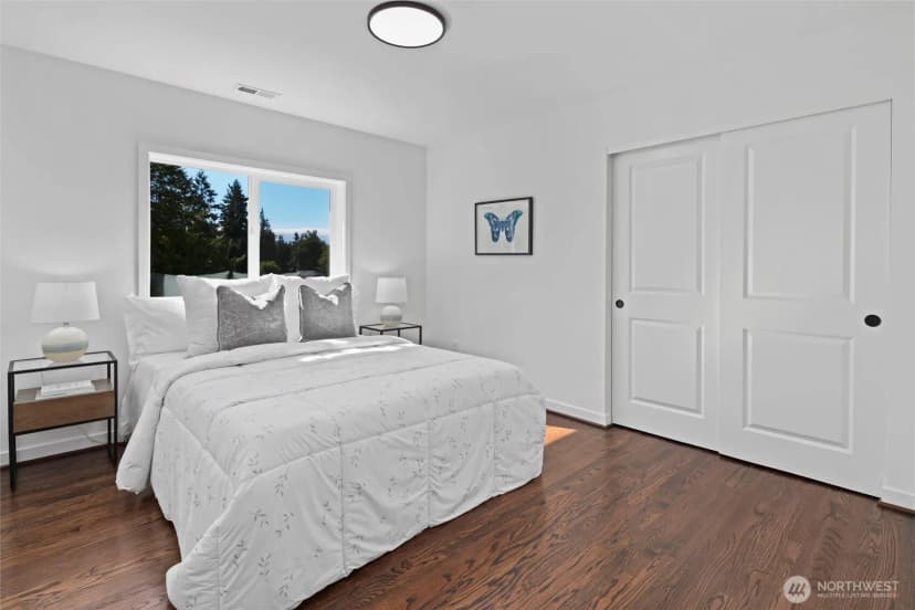 Property photo for 2211 Se 103rd Place, Seattle photo 13