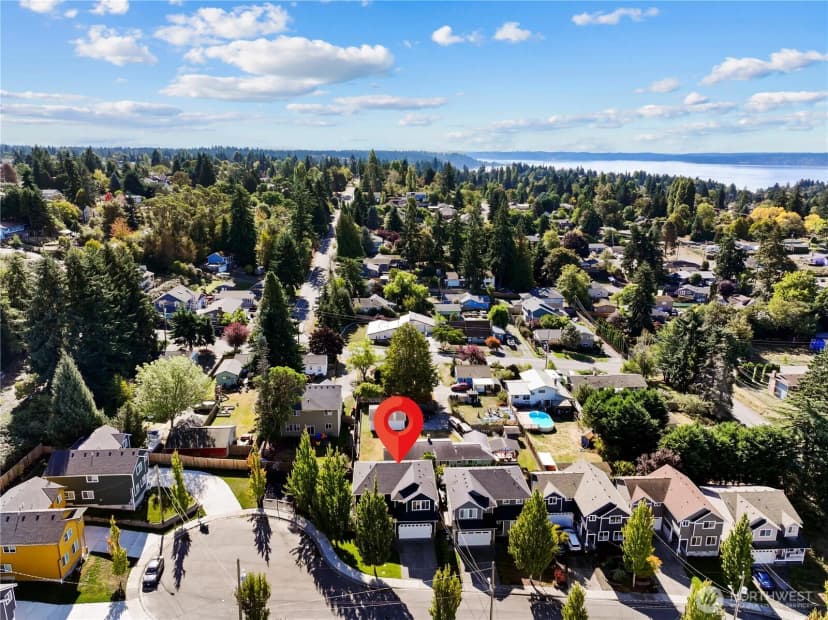 Property photo for 2211 Se 103rd Place, Seattle photo 17