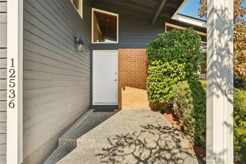 Property photo for 12536 Se 73rd Street, Newcastle photo 3