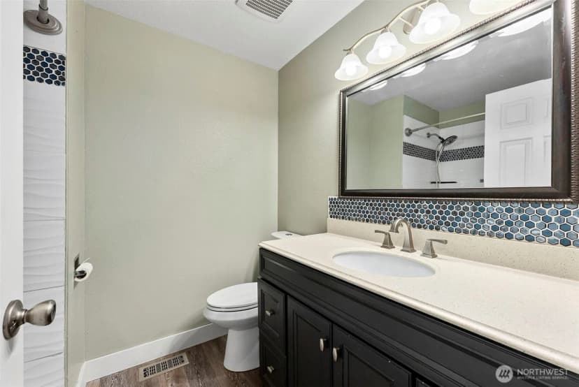 Property photo for 1710 12th Avenue Nw, Puyallup photo 20