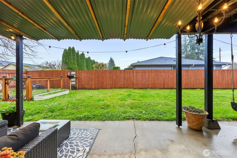 Property photo for 1710 12th Avenue Nw, Puyallup photo 32