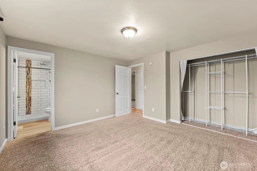 Property photo for 1710 12th Avenue Nw, Puyallup photo 16