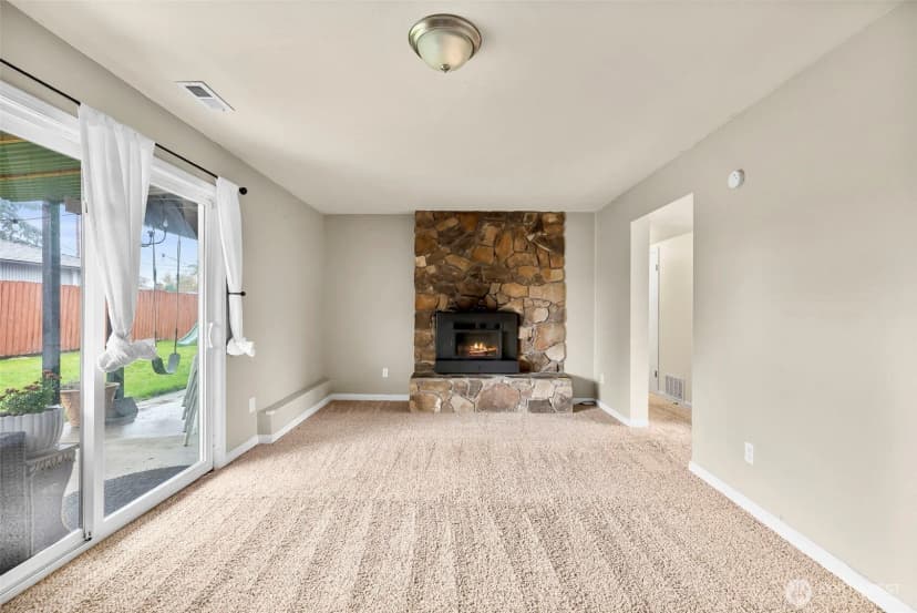 Property photo for 1710 12th Avenue Nw, Puyallup photo 22