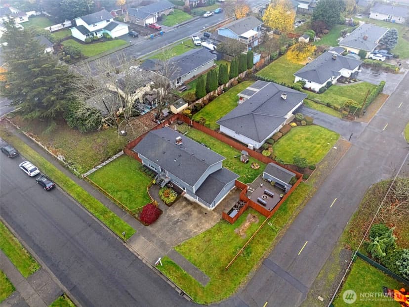 Property photo for 1710 12th Avenue Nw, Puyallup photo 38