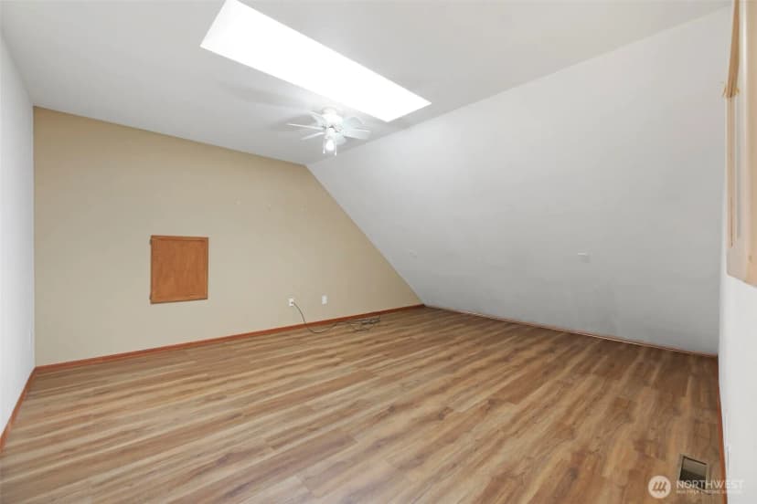 Property photo for 2410 223rd Place Ne, Sammamish photo 23