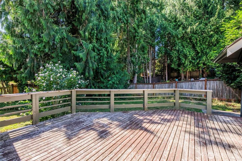 Property photo for 2410 223rd Place Ne, Sammamish photo 33