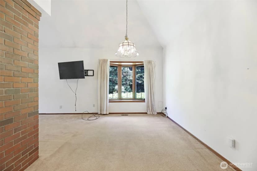 Property photo for 2410 223rd Place Ne, Sammamish photo 9