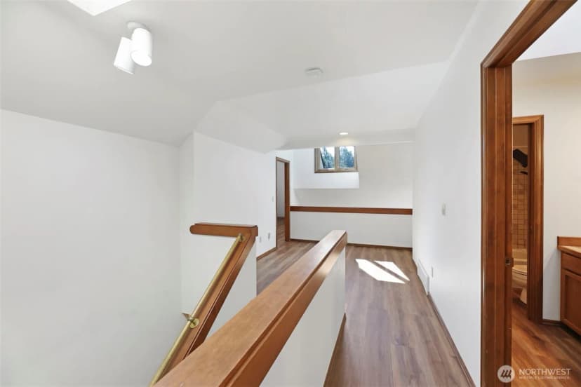 Property photo for 2410 223rd Place Ne, Sammamish photo 22