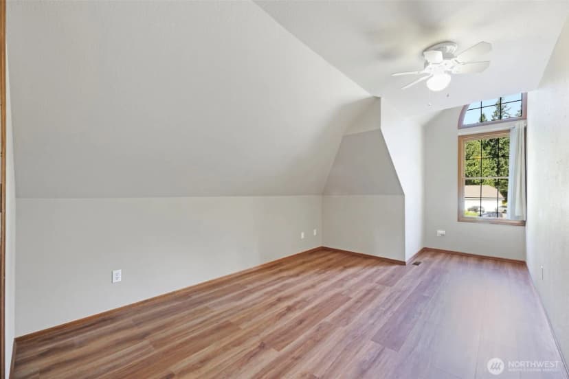 Property photo for 2410 223rd Place Ne, Sammamish photo 25