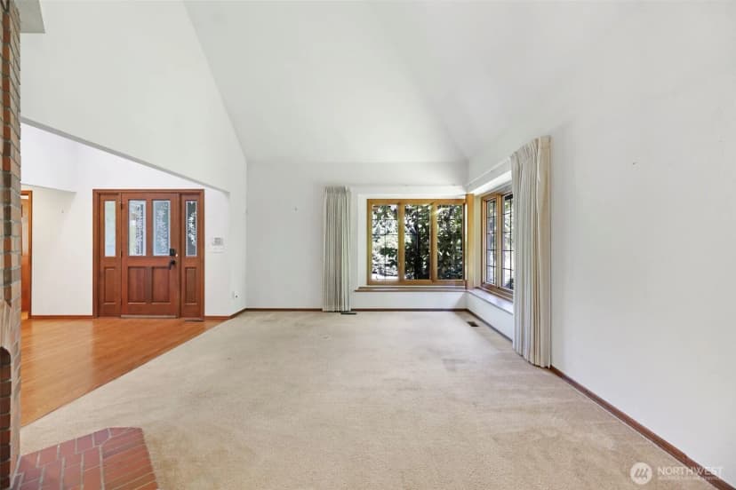 Property photo for 2410 223rd Place Ne, Sammamish photo 7
