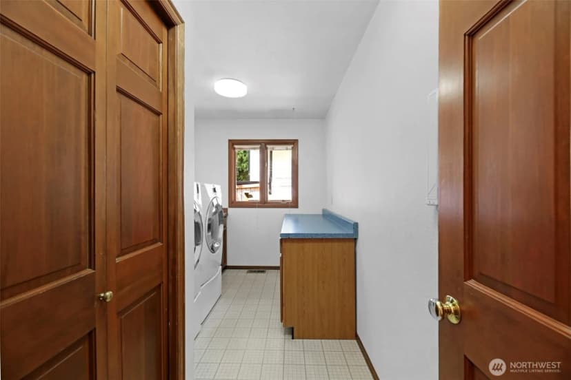 Property photo for 2410 223rd Place Ne, Sammamish photo 16