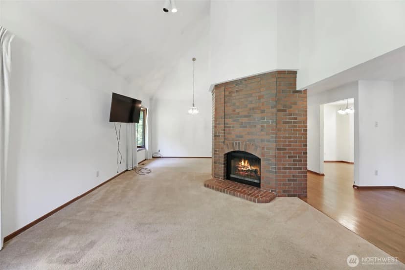 Property photo for 2410 223rd Place Ne, Sammamish photo 6