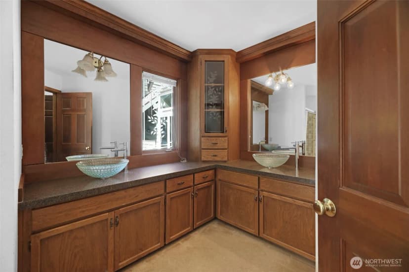Property photo for 2410 223rd Place Ne, Sammamish photo 20