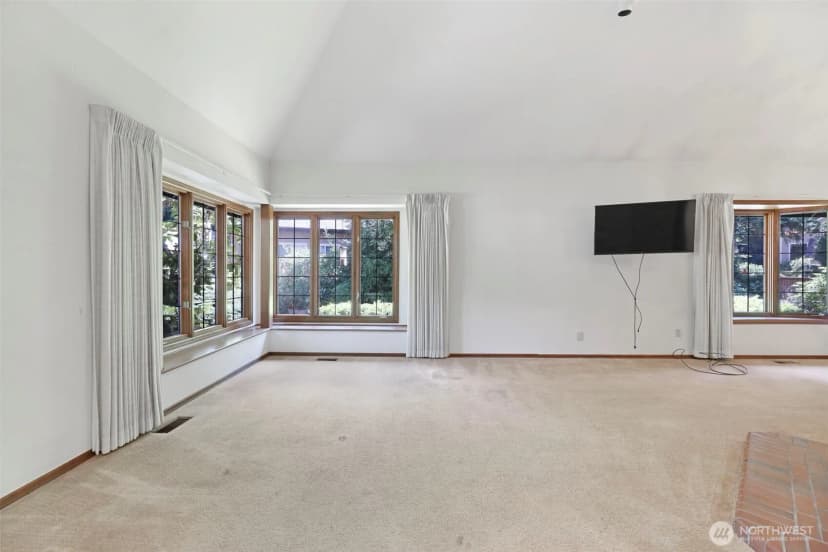 Property photo for 2410 223rd Place Ne, Sammamish photo 8
