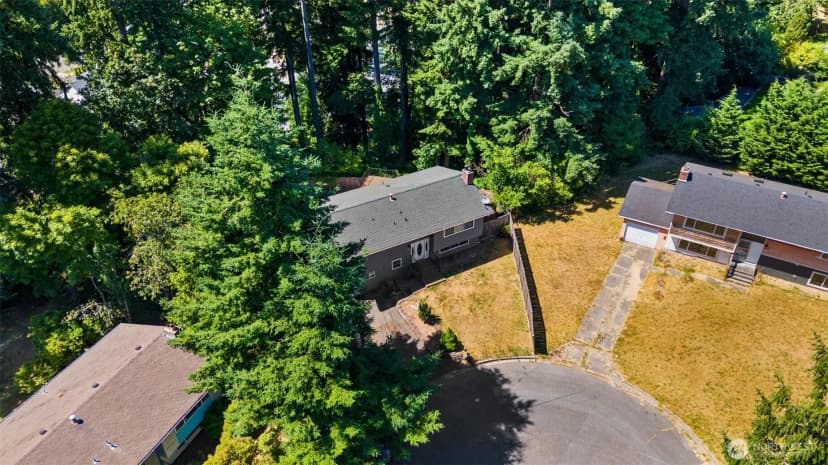 Property photo for 20101 95th Place Ne, Bothell photo 31