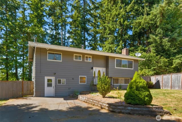 Property photo for 20101 95th Place Ne, Bothell photo 2