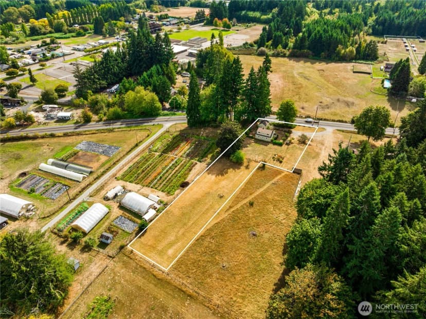 Property photo for 3736 South Bay Road Ne, Olympia photo 2
