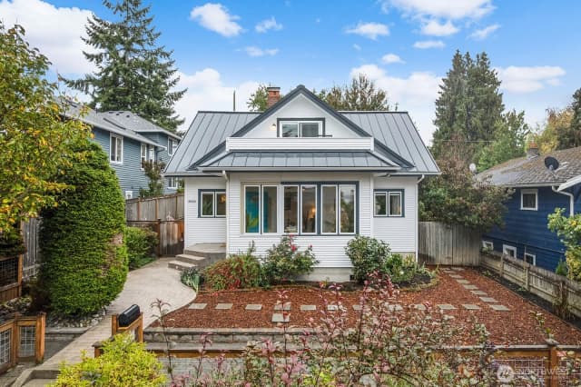 Property photo for 5626 46th Avenue Sw, Seattle