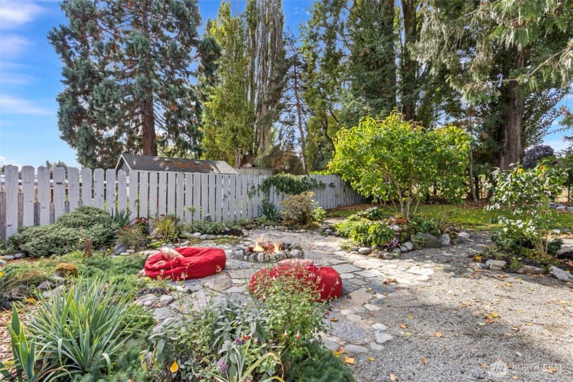 Property photo for 13723 34th Avenue S, Tukwila photo 19