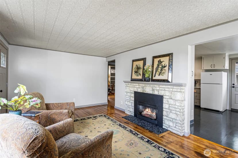 Property photo for 13723 34th Avenue S, Tukwila photo 8