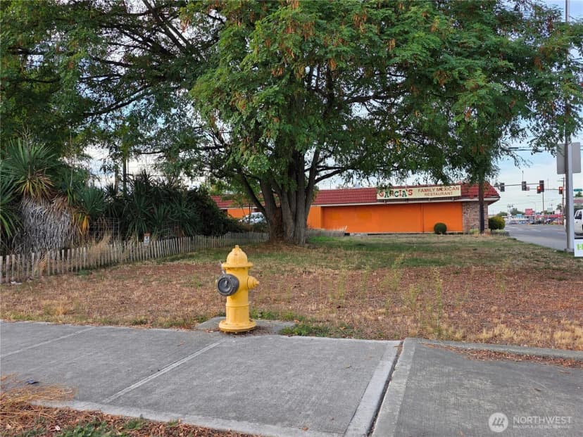 Property photo for 223 3rd Street Ne, Auburn