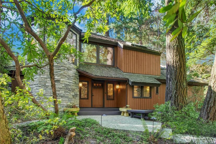 Property photo for 1815 102nd Place Se, Bellevue