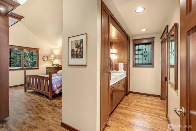 Property photo for 1815 102nd Place Se, Bellevue photo 20