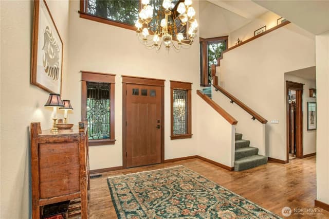 Property photo for 1815 102nd Place Se, Bellevue photo 5