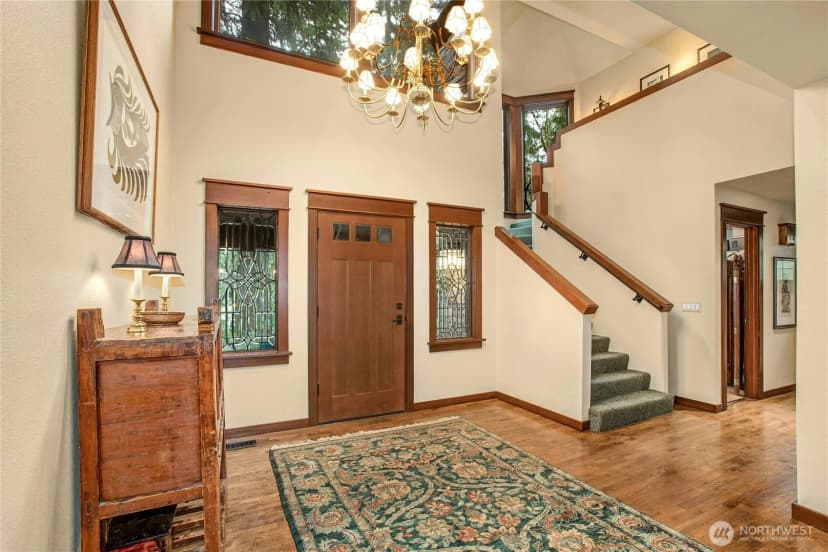 Property photo for 1815 102nd Place Se, Bellevue photo 5
