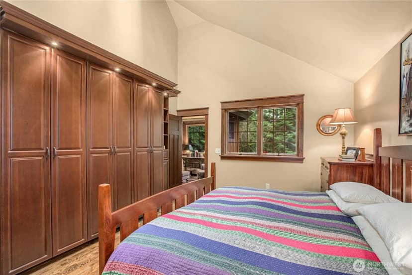 Property photo for 1815 102nd Place Se, Bellevue photo 22