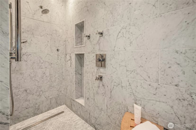 Property photo for 1815 102nd Place Se, Bellevue photo 26