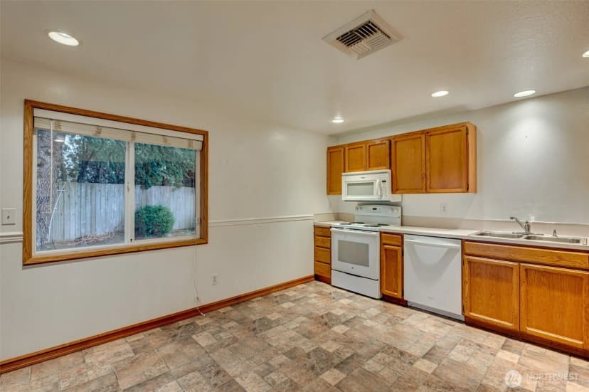Property photo for 2185 Dahlia, Woodland photo 13