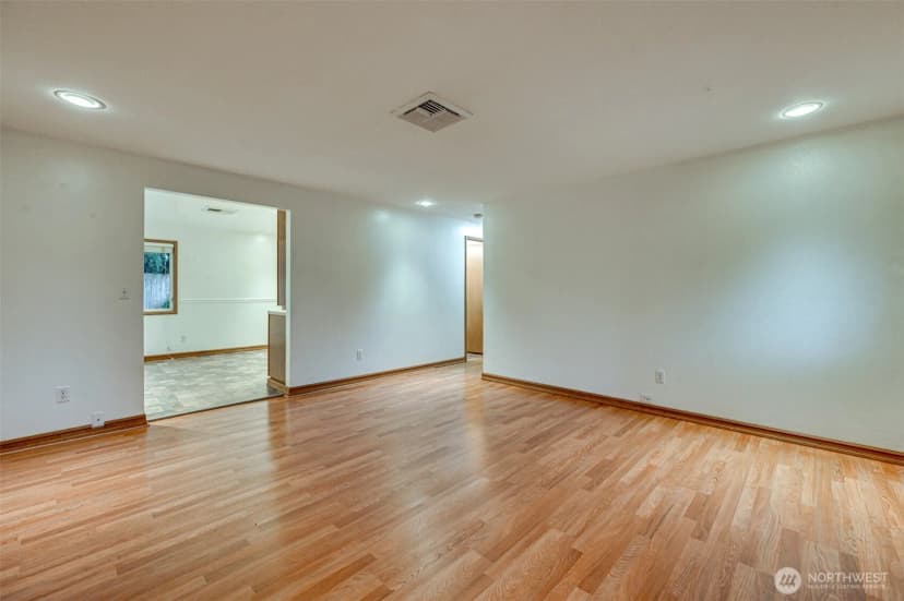 Property photo for 2185 Dahlia, Woodland photo 7